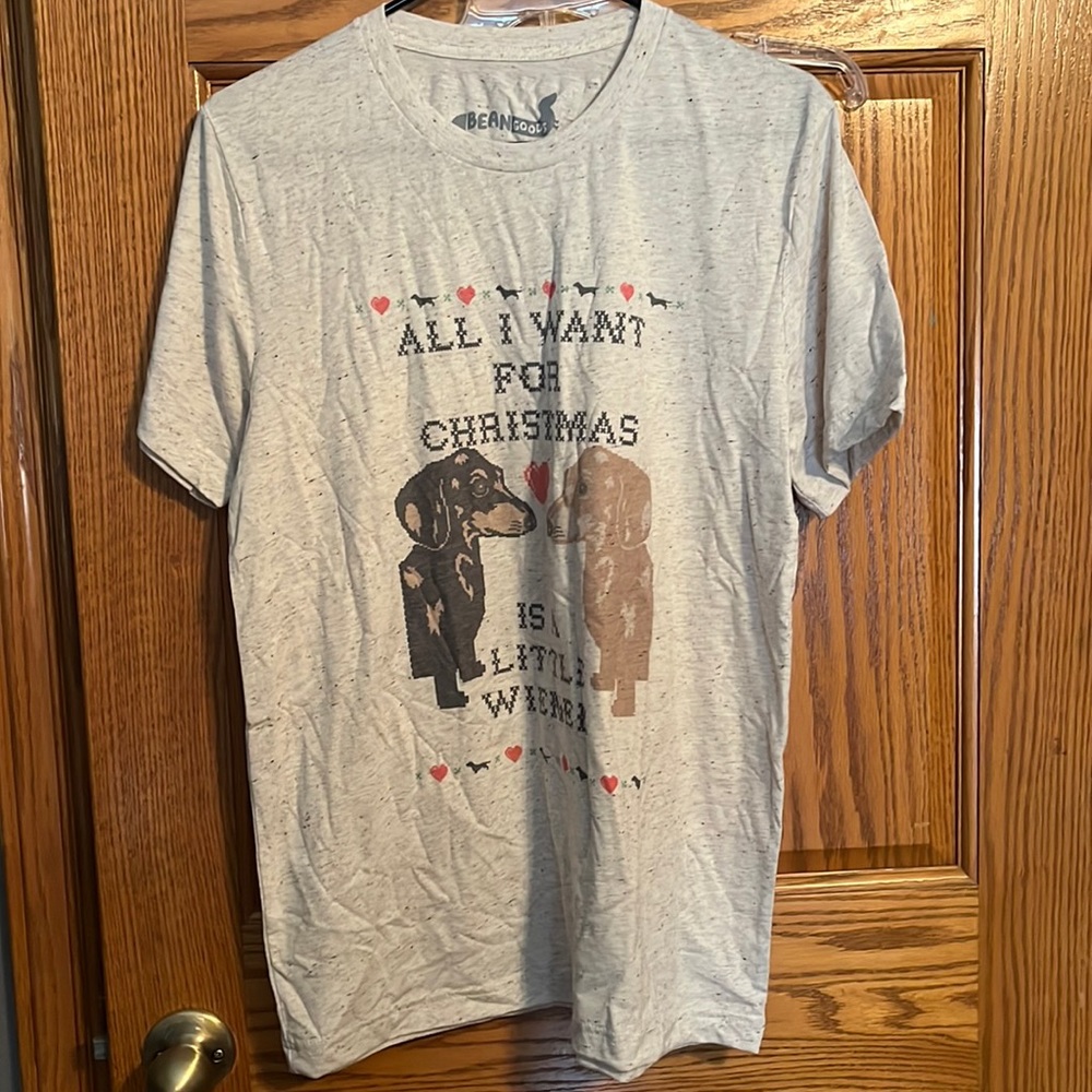 Beangoods dachshund holiday T-shirt new